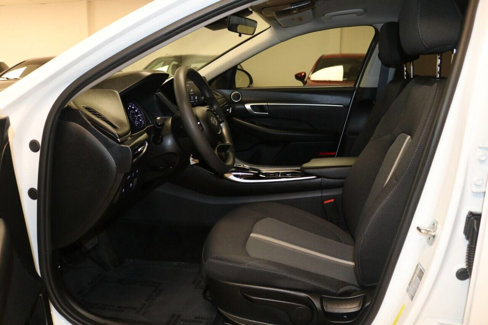 Used 2021 Hyundai Sonata SE image 13