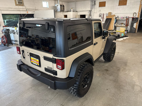 Used 2016 Jeep Wrangler Rubicon w/ Power Convenience Group image 98