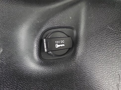 Used 2021 Jeep Cherokee Latitude Plus image 16