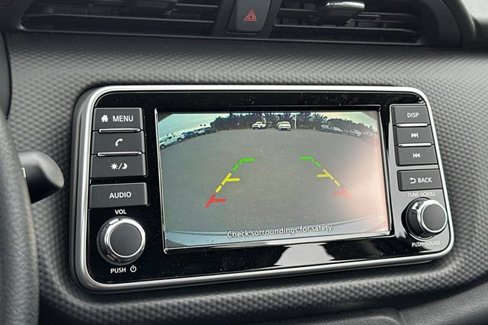 New 2025 Nissan Kicks Play S image 21