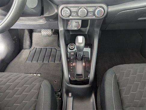 Used 2022 Nissan Kicks S image 27