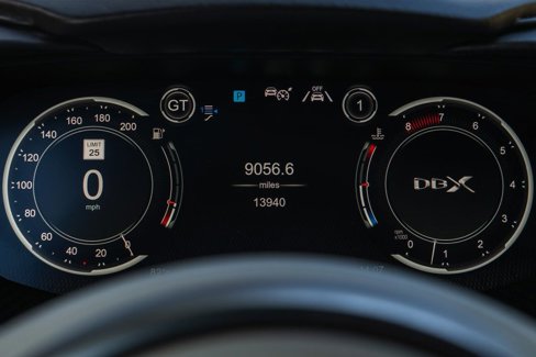 Used 2021 Aston Martin DBX image 17