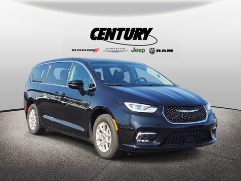 Used 2024 Chrysler Pacifica Touring-L image 1
