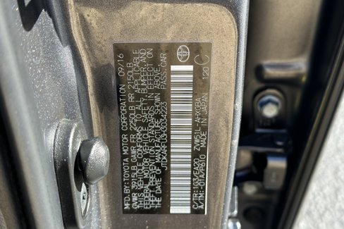 Used 2017 Toyota Prius Four image 37