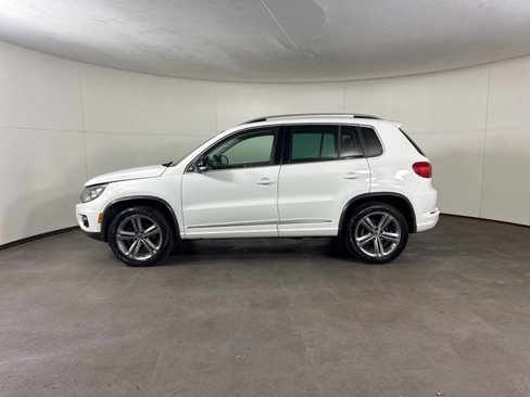 Used 2017 Volkswagen Tiguan Sport image 4