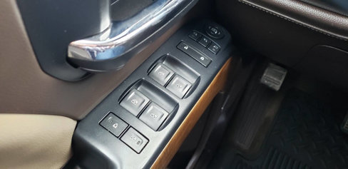 Used 2018 Chevrolet Silverado 1500 LTZ w/ Sport Package image 21