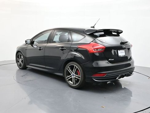 Used 2018 Ford Focus ST image 7