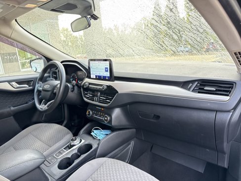 Used 2020 Ford Escape SE image 20