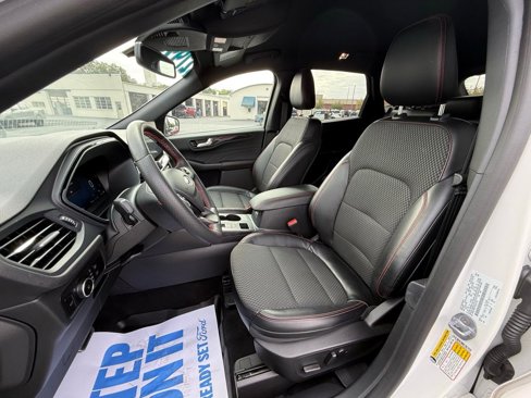 Used 2023 Ford Escape ST-Line Elite image 15
