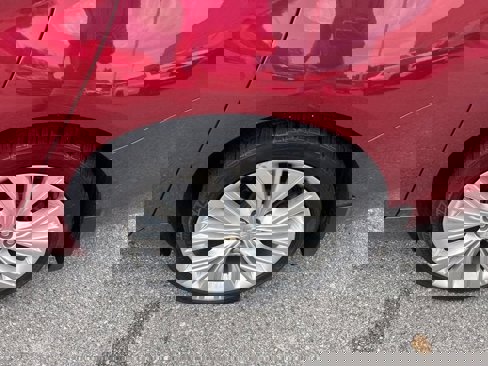 Used 2018 Chevrolet Impala Premier w/ Premier Confidence Package image 8