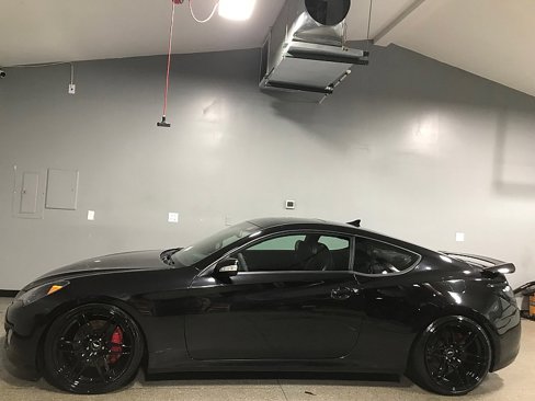 Used 2012 Hyundai Genesis 3.8 image 6