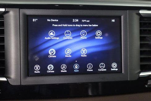 Used 2018 Chrysler Pacifica Touring Plus image 35