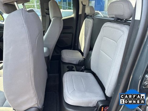 Used 2015 GMC Canyon W/T image 11