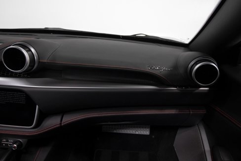 Used 2020 Ferrari Portofino image 51