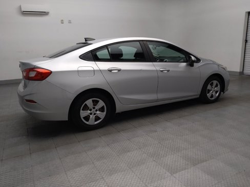 Used 2017 Chevrolet Cruze LS image 10