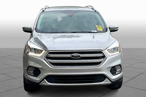Used 2017 Ford Escape Titanium image 3