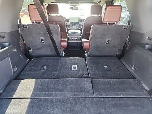 Certified 2023 Ford Expedition Limited image 5