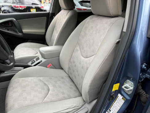 Used 2011 Toyota RAV4 4WD w/ Base L4 Extra Value Pkg image 7