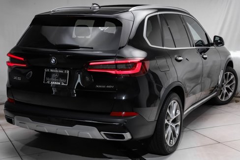 Used 2021 BMW X5 xDrive40i w/ Convenience Package image 3