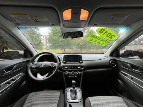 Used 2018 Hyundai Kona SE image 11