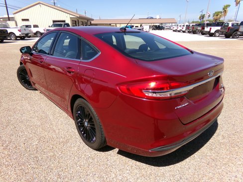 Used 2018 Ford Fusion SE w/ Fusion SE Technology Package image 7