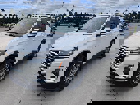 Used 2022 Chevrolet Traverse LT w/ LPO, Floor Liner Package image 5