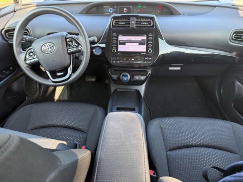 Used 2021 Toyota Prius Limited image 11