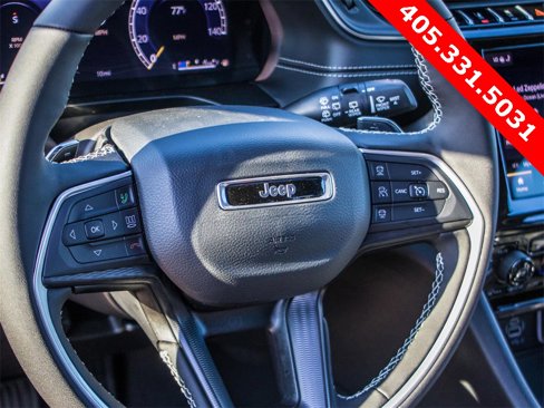 New 2025 Jeep Grand Cherokee L Altitude image 27