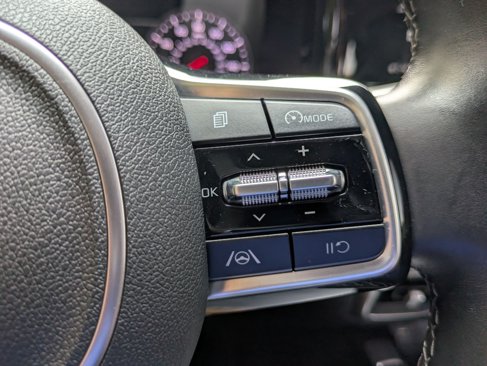 Used 2021 Kia Sorento S w/ Panoramic Sunroof Package image 17