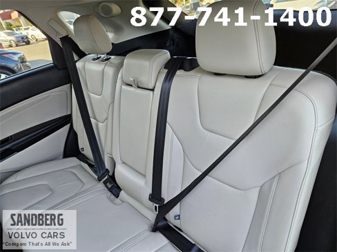 Used 2016 Ford Edge Titanium w/ Technology Package image 16