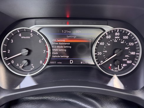 Used 2023 Nissan Sentra SR w/ SR Premium Package image 27