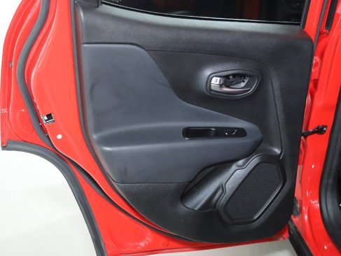 Used 2022 Jeep Renegade Altitude w/ Convenience Group image 13