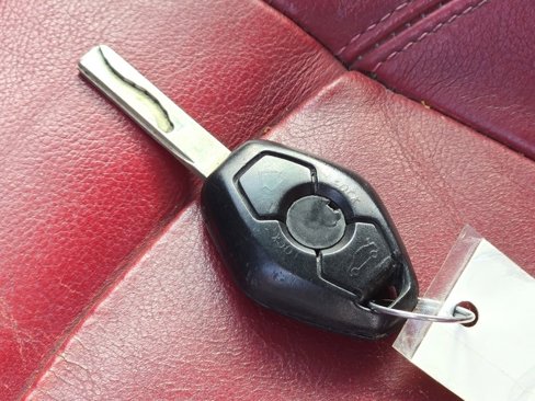 Used 2004 BMW Z4 2.5i image 34