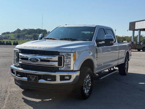 Used 2017 Ford F250 XLT w/ XLT Premium Package image 1