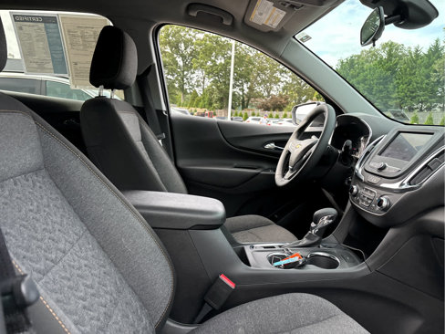 Certified 2024 Chevrolet Equinox LT w/ LPO, Floor Liner Package image 26
