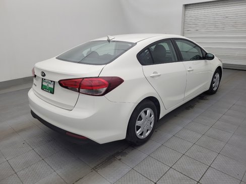 Used 2017 Kia Forte LX image 9