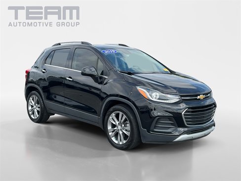 Used 2019 Chevrolet Trax LT w/ LT Convenience Package image 1