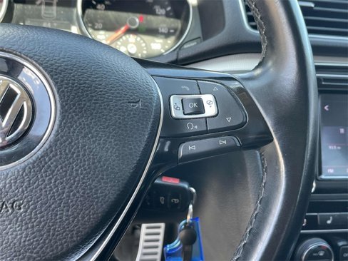 Used 2018 Volkswagen Passat 2.0T R-Line image 22