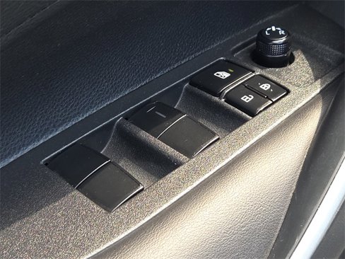 Used 2020 Toyota Corolla SE image 16