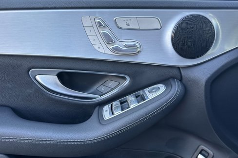 Used 2018 Mercedes-Benz C 300 Sedan image 12