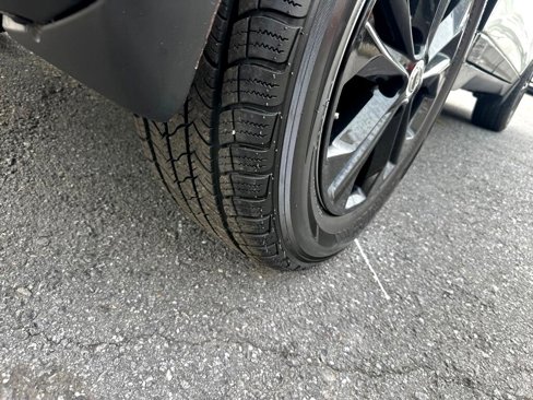 Used 2015 Nissan Rogue SV w/ SV Moonroof Package image 40