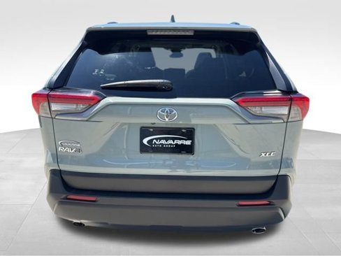 Used 2019 Toyota RAV4 XLE image 7