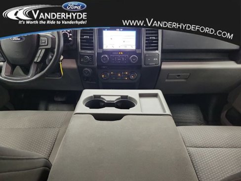 Used 2017 Ford F150 XLT w/ Equipment Group 302A Luxury image 15