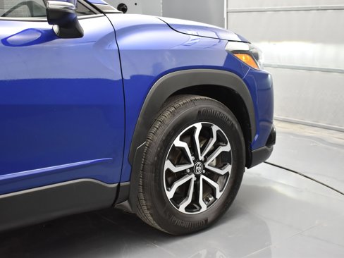 Used 2024 Toyota Corolla Cross SE image 42