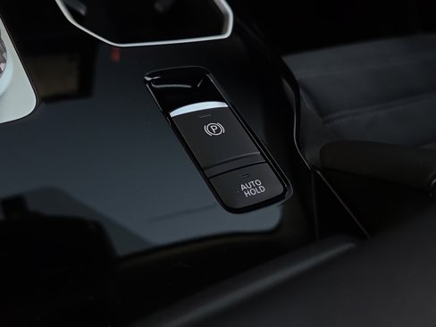 New 2025 Mitsubishi Outlander SE image 20