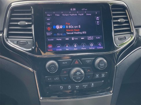Used 2020 Jeep Grand Cherokee Trailhawk image 24