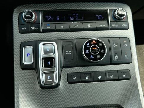 Used 2022 Hyundai Palisade SEL image 16