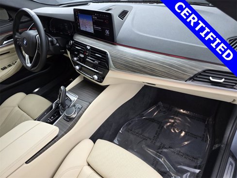 Certified 2022 BMW 530i w/ Premium Package image 35