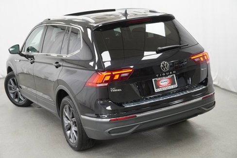 Used 2022 Volkswagen Tiguan SE image 11