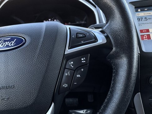 Used 2017 Ford Edge SEL w/ Equipment Group 201A image 24